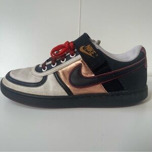 Nike Vandal Black / White and Gold men’s Sneakers size 8.5